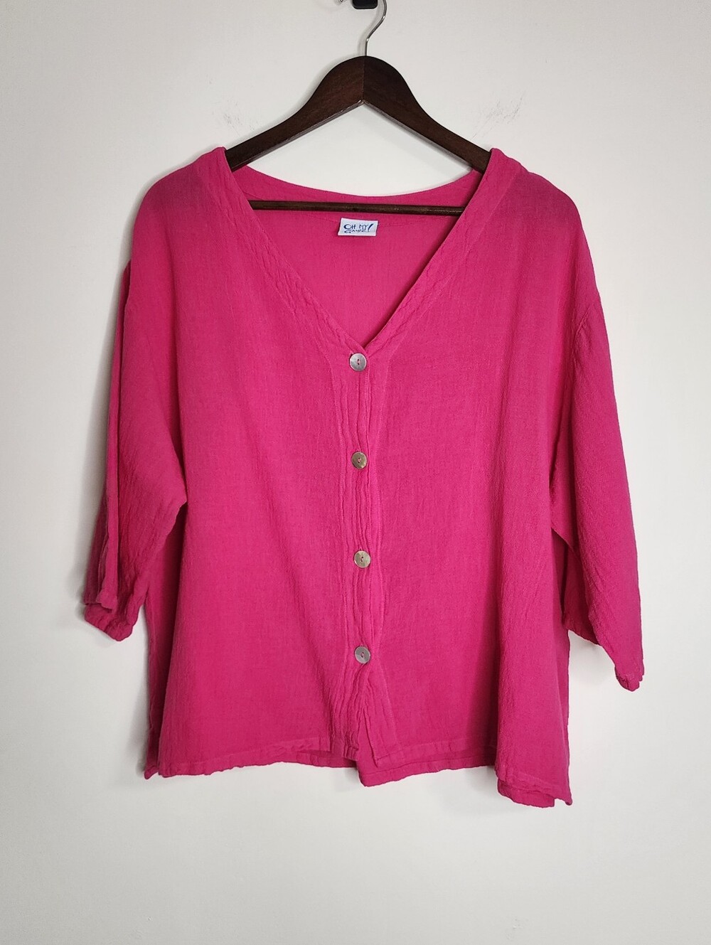 Oh My Guaze! Fuchsia Pink Boxy Button-Front V-Neck Guazy Top Sz 2 Relaxed Fit